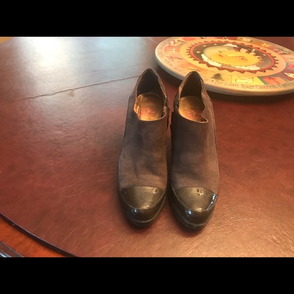 Gray suede and black patent leather booties. - Picture 2 of 3